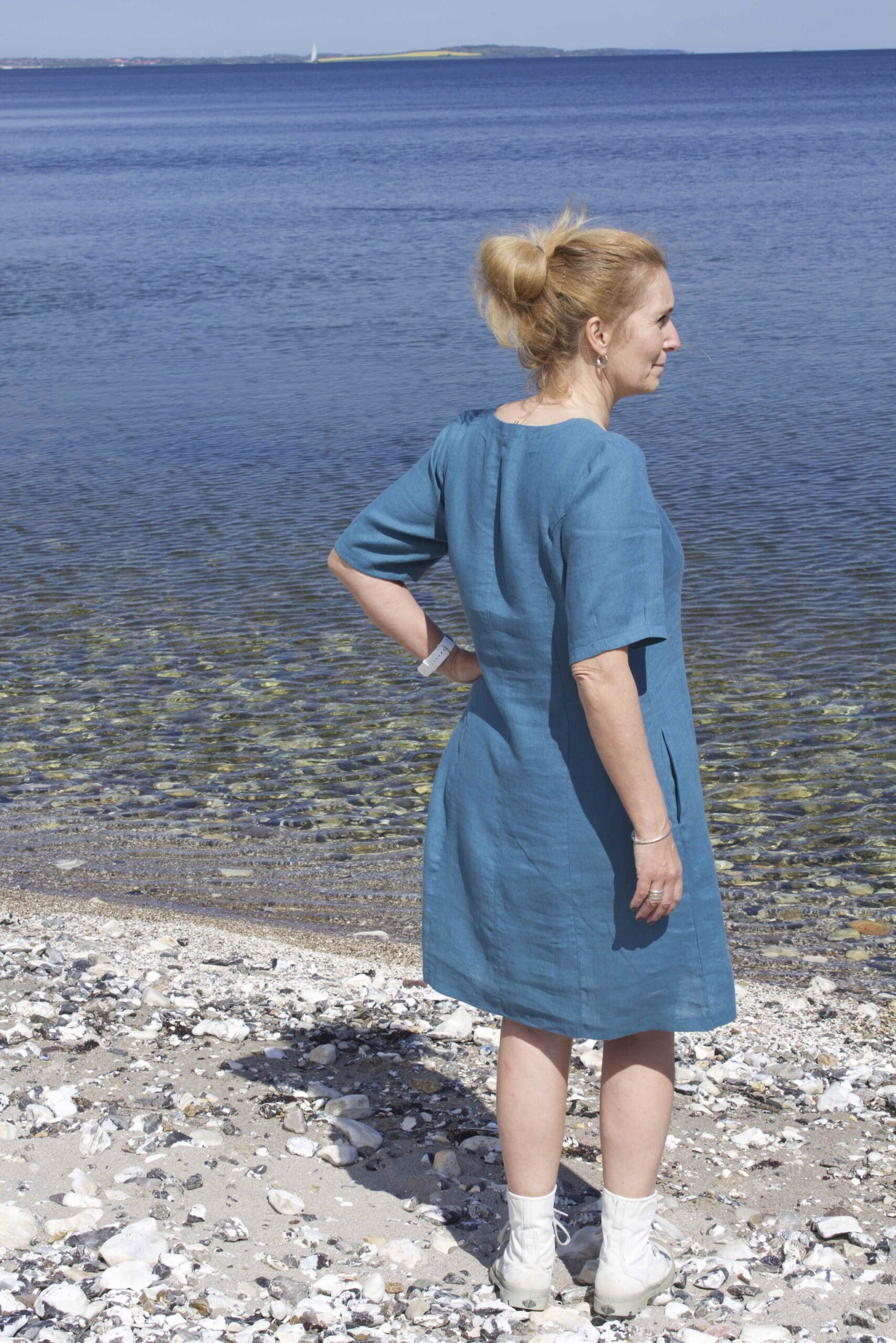 Sommerhørkjole i blå | Hørtøj | Kjoler Bæredygtig mode | Dalia